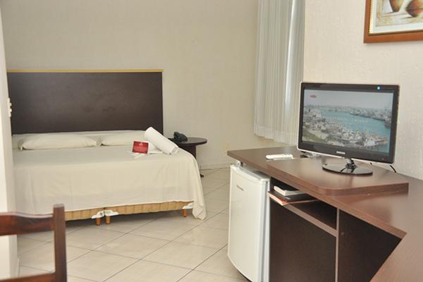 Hotel Maestro Express Toledo 托莱多 外观 照片