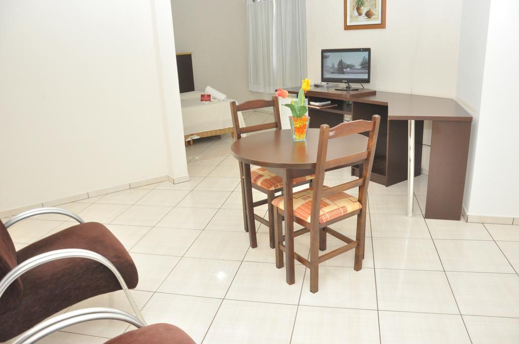 Hotel Maestro Express Toledo 托莱多 外观 照片